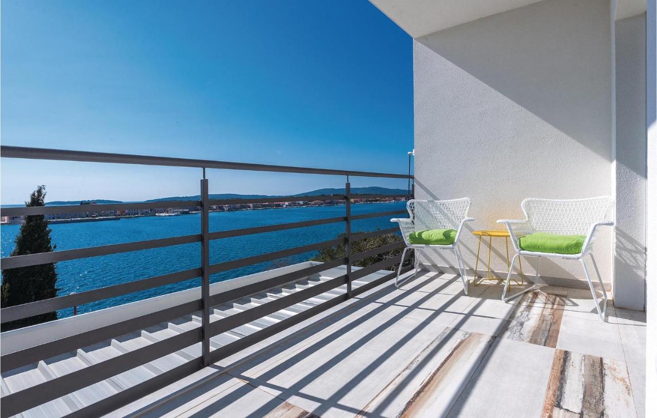 Cozy Apartment In Brodarica With Wifi المظهر الخارجي الصورة